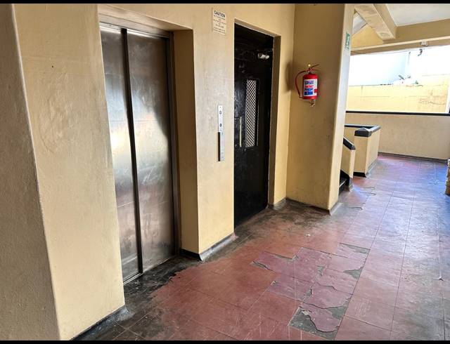 1.5 BEDROOM FLAT FOR SALE IN SOUTH BEACH
